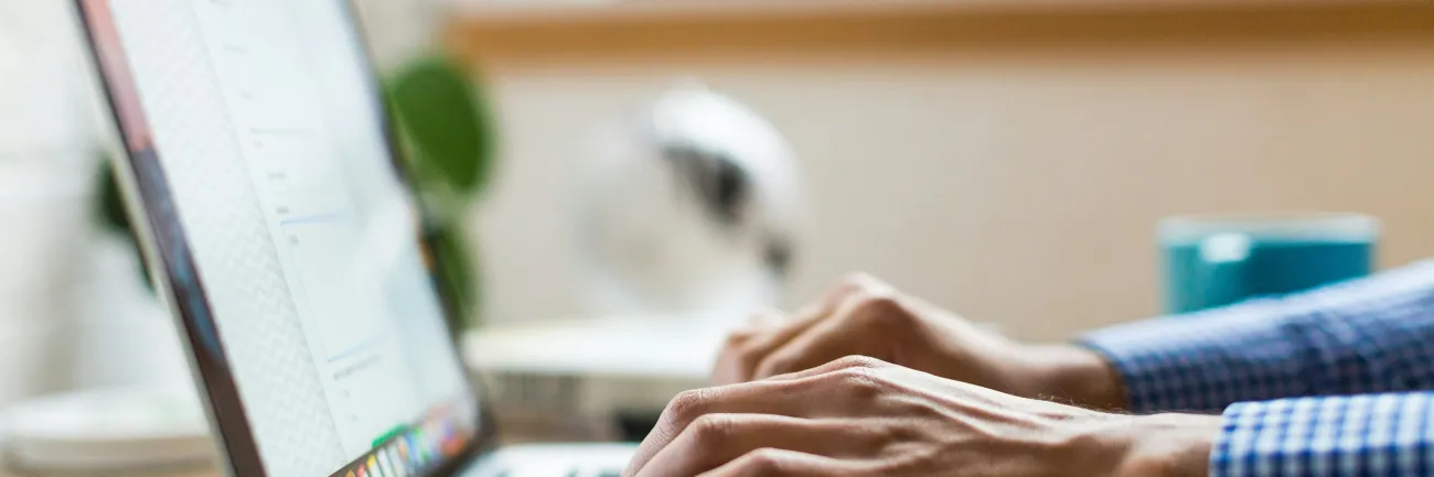 Consumenten kunnen elk jaar tot duizend euro besparen met vergelijkingswebsites.